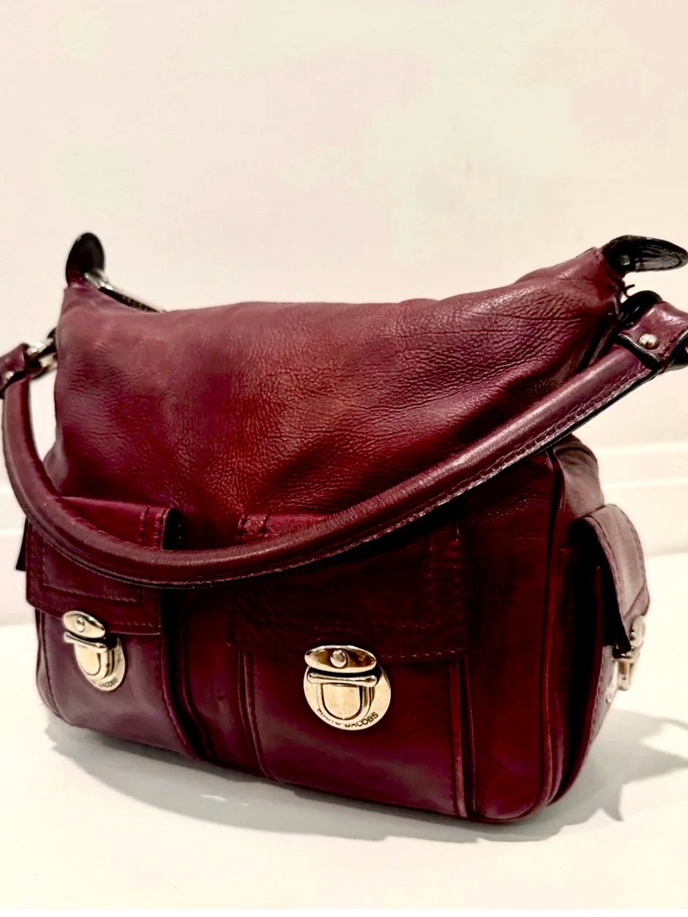 Vintage Marc Jacobs Leather Multi-Pocket Leather Hobo Bag Color: Merlot - Picture 4 of 7